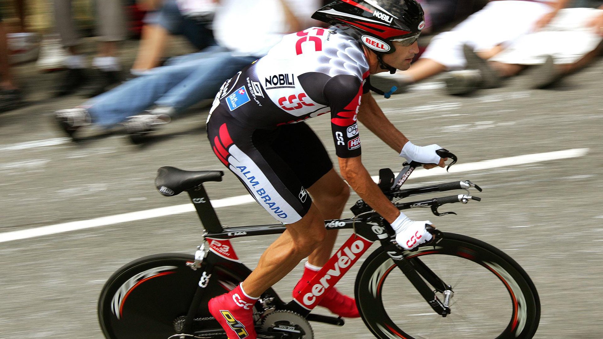 开云注册-拒绝加盟，恭喜湖人！紫金军险些堕入深渊，詹姆斯第5冠机会来了