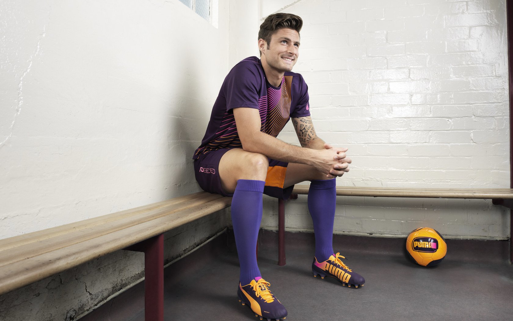 开云体育链接-快船进攻体系完善，球队整体更具威胁，快船队强不强